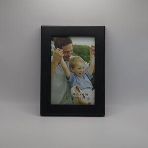 Black Frame 4 x 6 (NWOT)